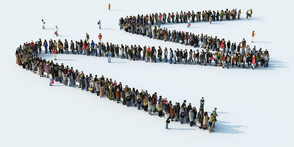 The becoming approach to run laravel queue employee in manufacturing?